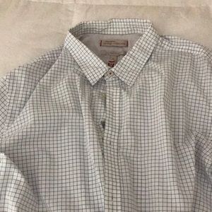 Banana Republic Heritage Mens button-up LS shirt